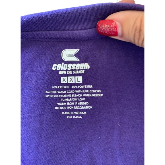 Purple Washington Huskies T-Shirt size 2X - Picture 3 of 3